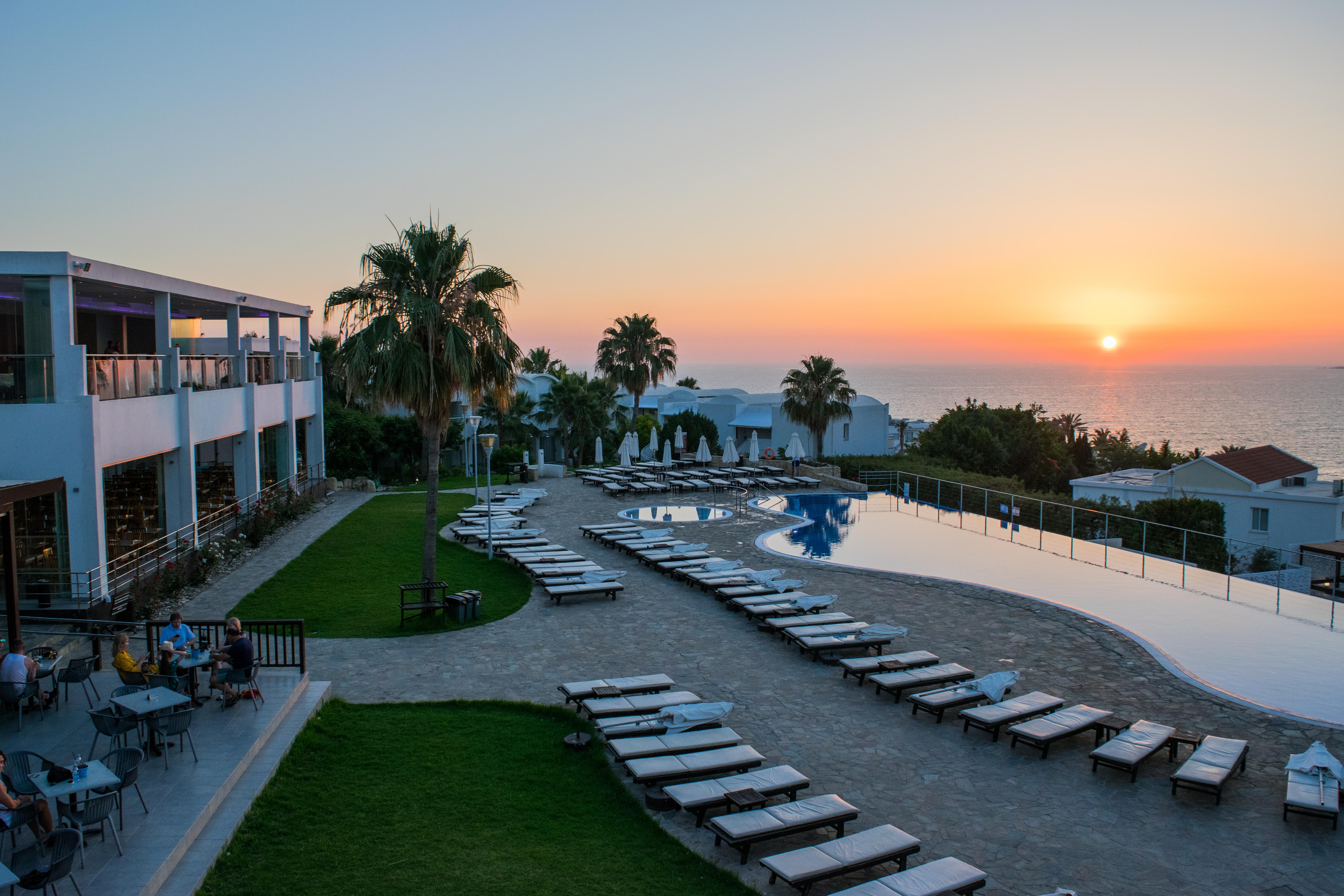 Theo Sunset Bay Hotel Kissonerga Exterior foto