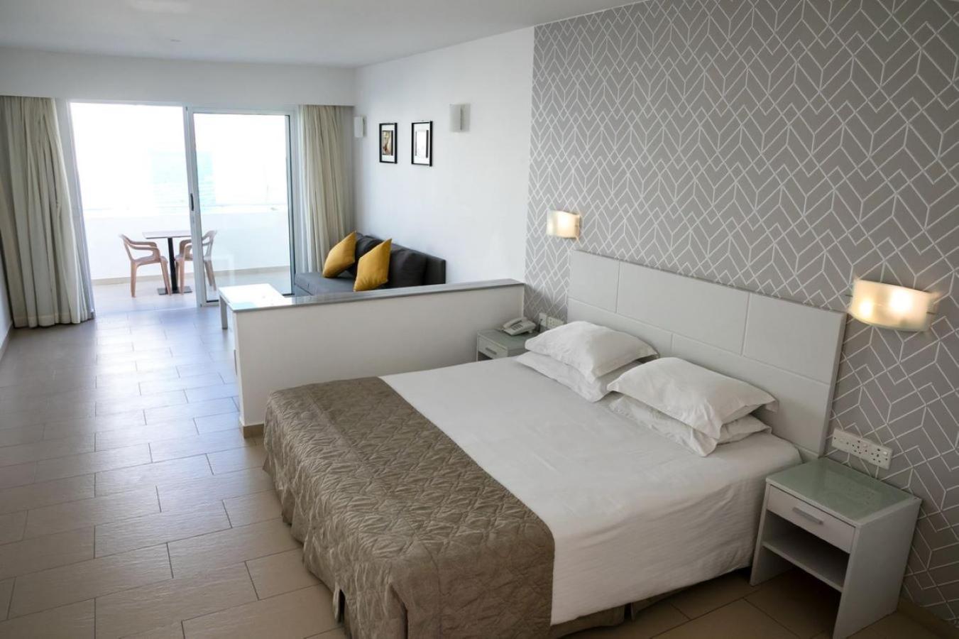 Theo Sunset Bay Hotel Kissonerga Exterior foto