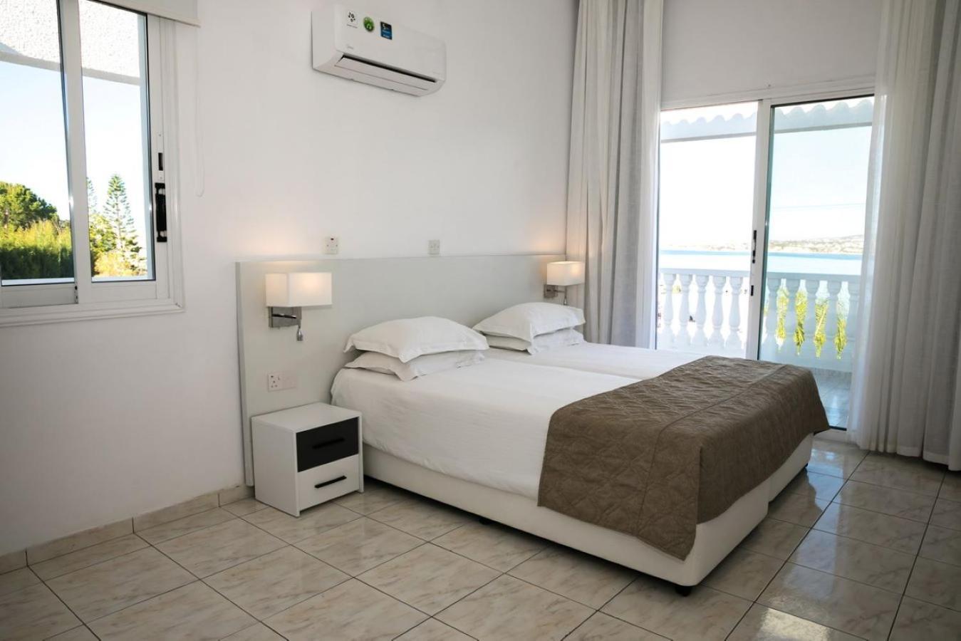 Theo Sunset Bay Hotel Kissonerga Exterior foto
