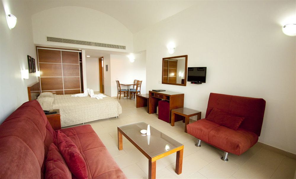 Theo Sunset Bay Hotel Kissonerga Exterior foto
