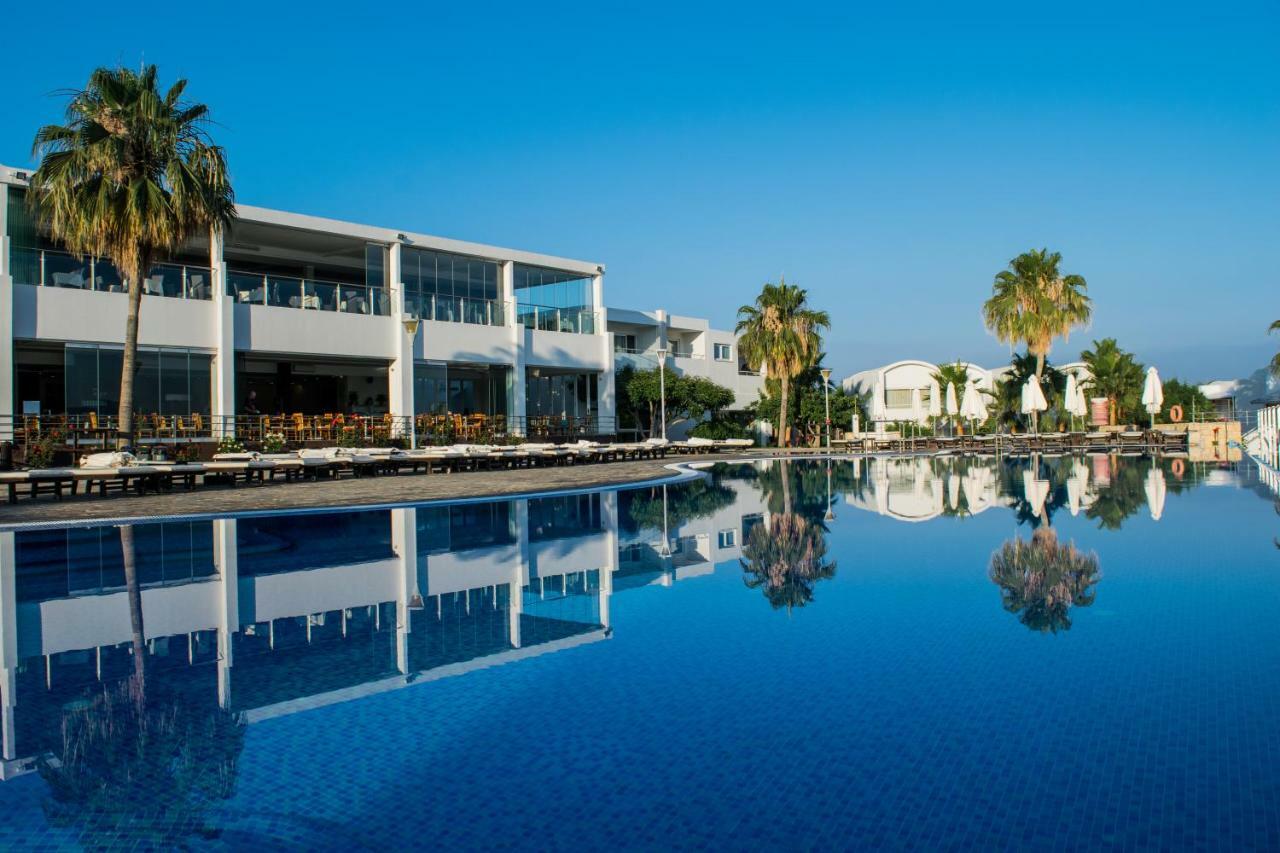 Theo Sunset Bay Hotel Kissonerga Exterior foto